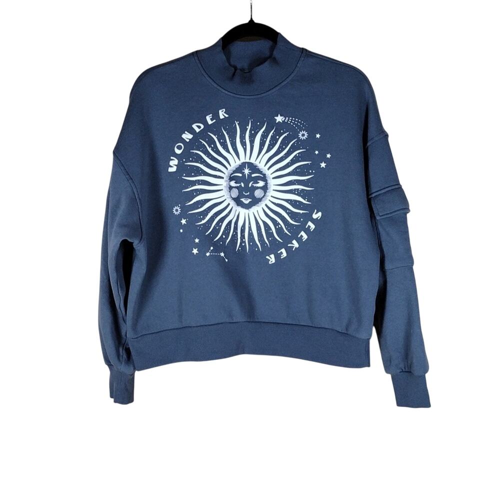 Grayson Threads Wonder Seeker Graphic Sweatshirt Juniors Size M Blue Mock Neck